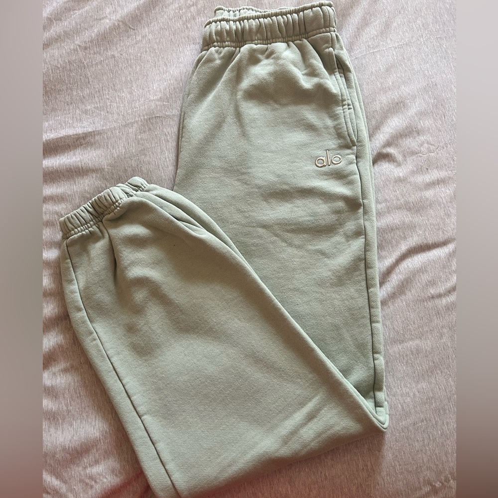 ⭐️ Alo Accolade Sweatpants